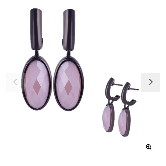 Jewelry - Black plated earrings with Rose Quartz